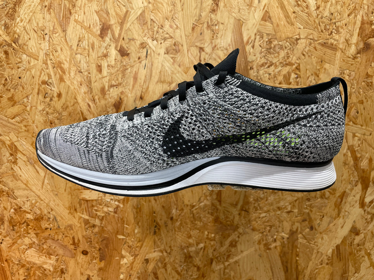 Flyknit Racer Oreo 1.0 M 526628 101