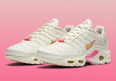 Wmns Air Max Plus 'Sail Digital Pink' SKU: CZ0373 100