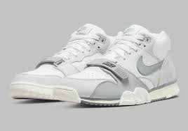 AIR TRAINER 1 (M) DM0521-001 / PHOTON DUST - SMOKE GREY