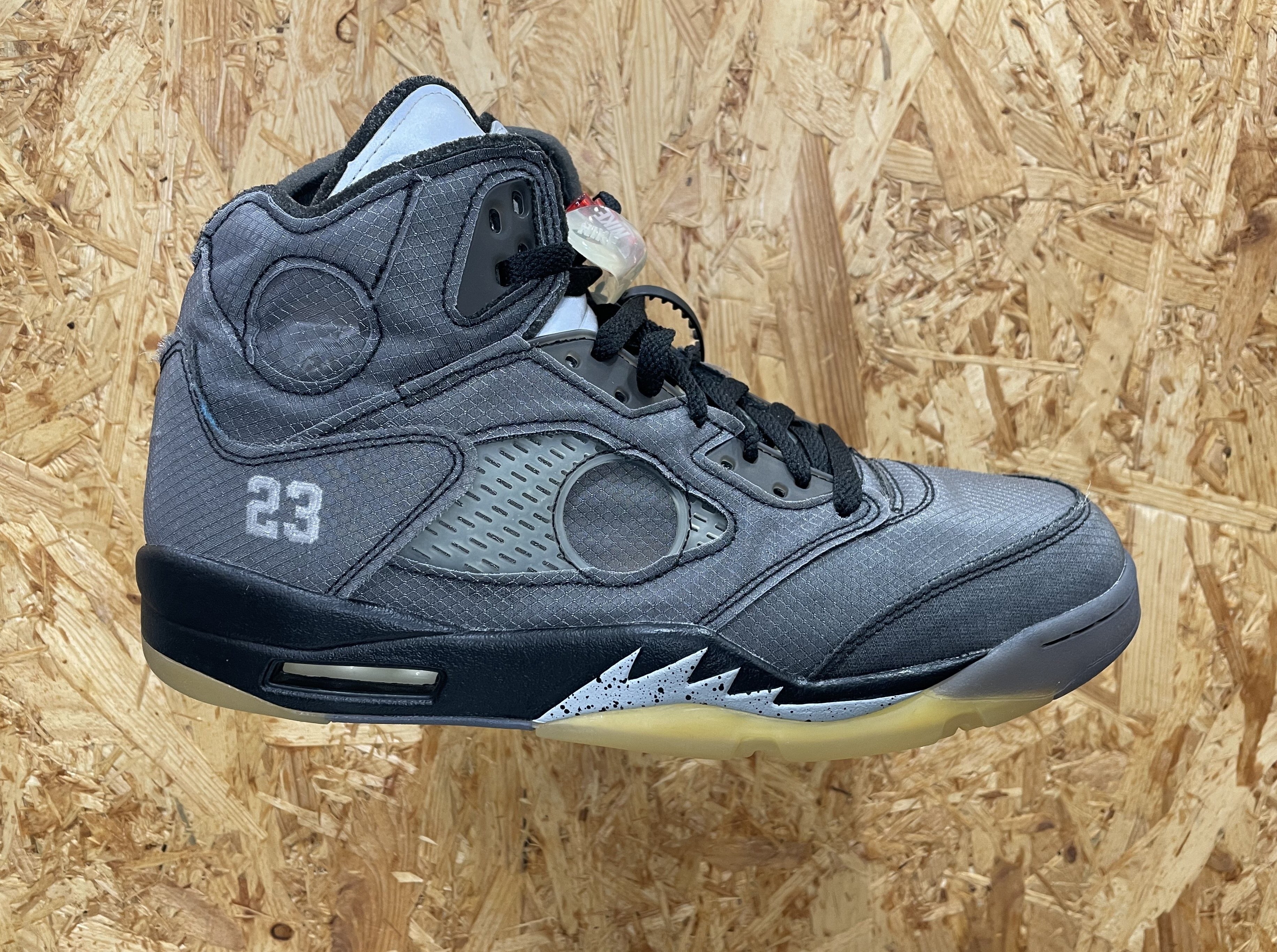 air jordan retro off white