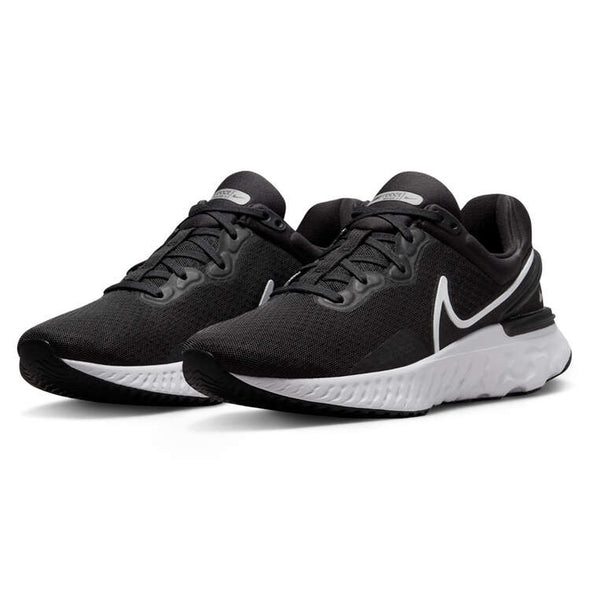 NIKE REACT MILER 3 (W)  DD0491-001 / BLACK / WHITE-ANTHRACITE