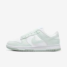 NIKE DUNK LOW NEXT NATURE (W) DN1431-102 / WHITE / BARELY GREEN